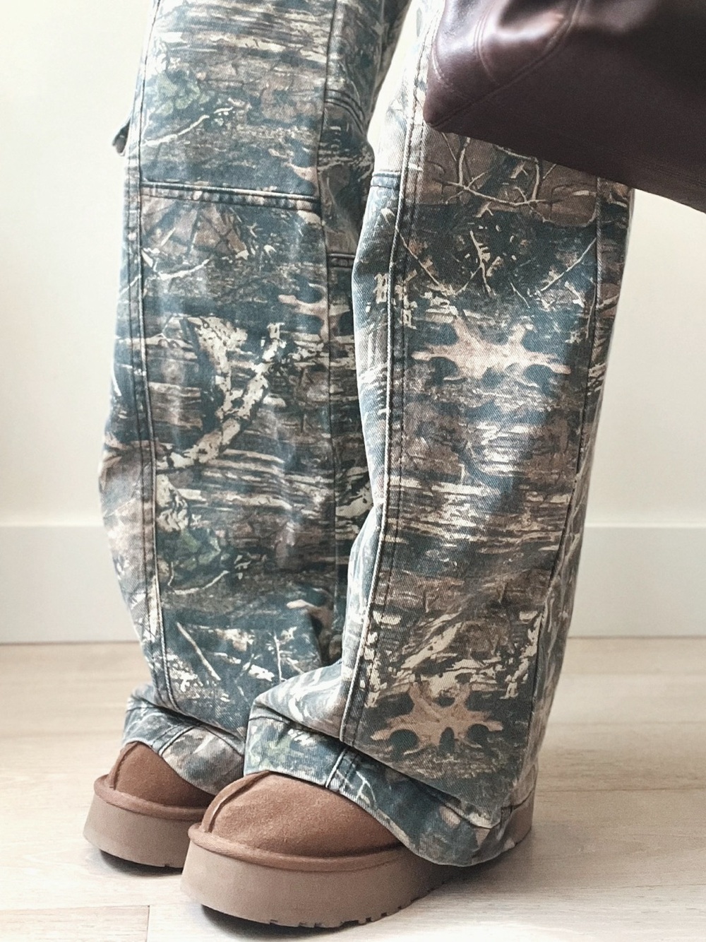 UGG Chestnut Disquette Boots/Slippers